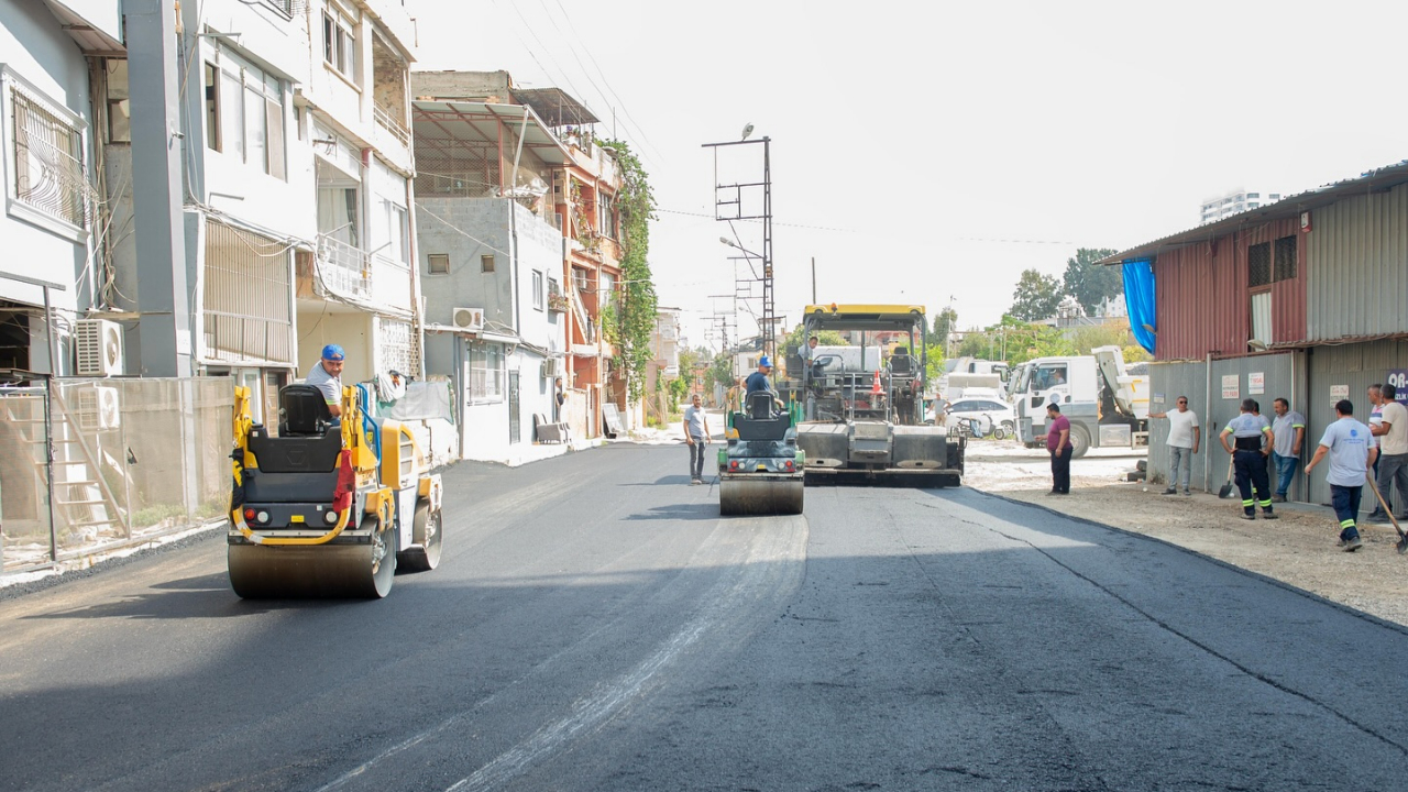 Başkan Vekili Akkan, Asfalt Çalışmalarını Denetledi
