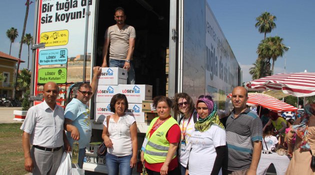 LÖSEV Adana’da gönülleri fethetti