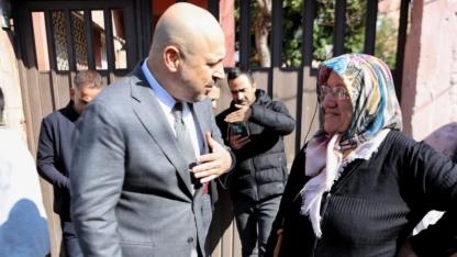 Nacar: Yaşlılarımız Baş Tacımız