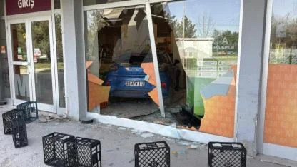 Fren Yerine Gaza Basan Sürücü Dehşet Saçtı