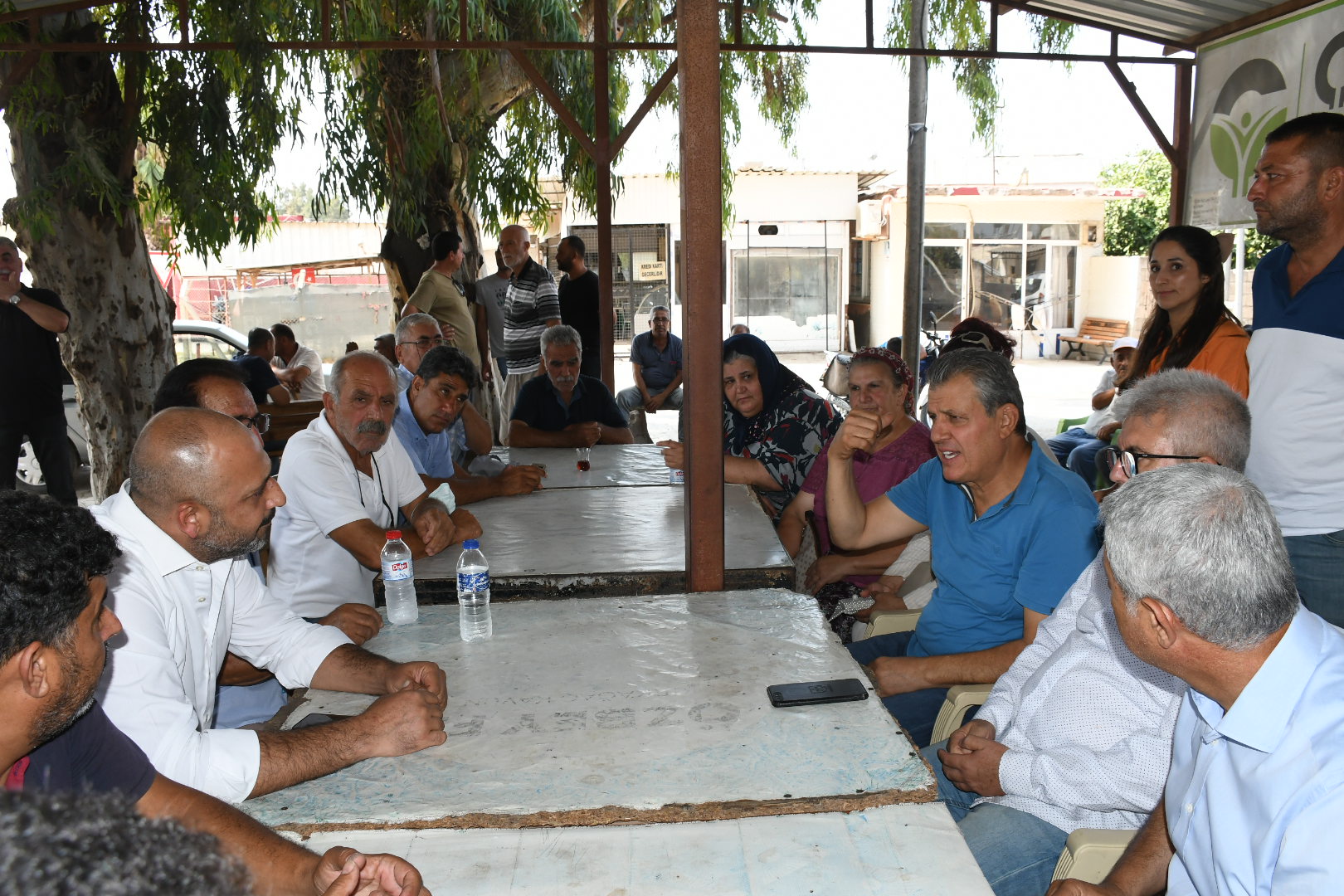 CHP'li Milletvekilleri Tuzla'da balıkçıların yanında