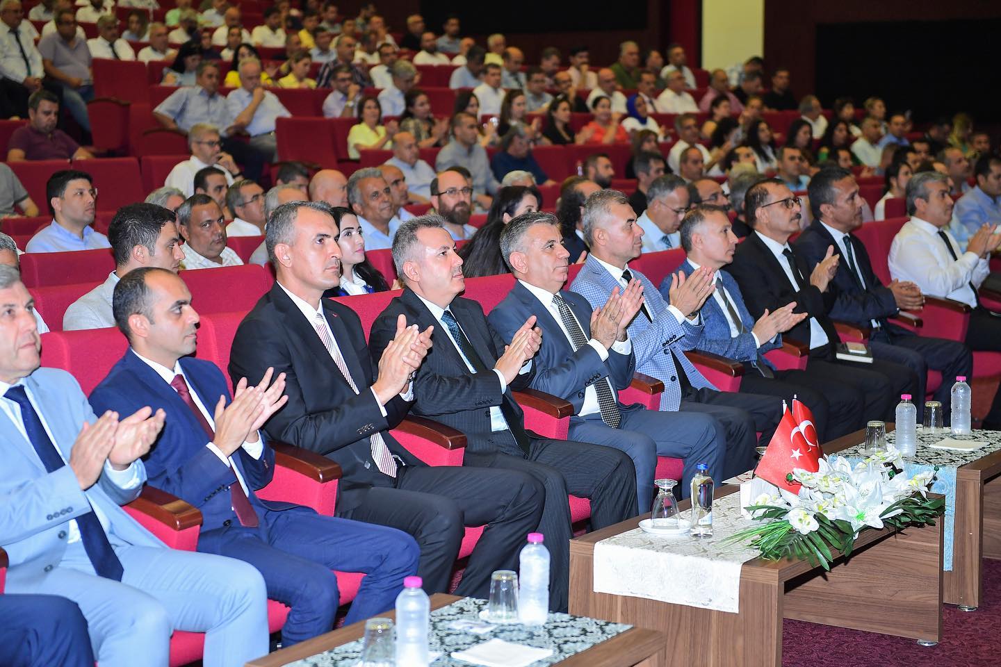 “Velilere hoşgörüyle yaklaşın”