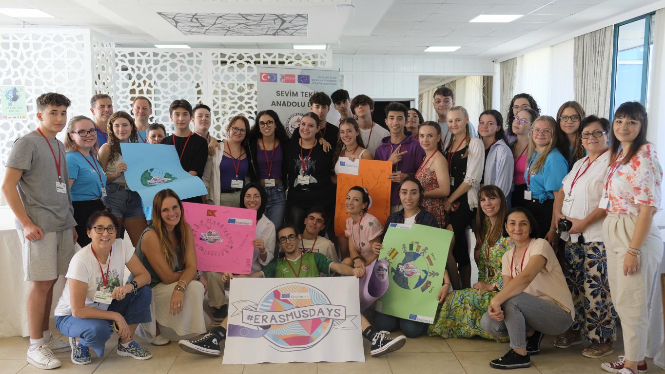 Sevim Tekin Anadolu Lisesi’nde Erasmus kutlamaları