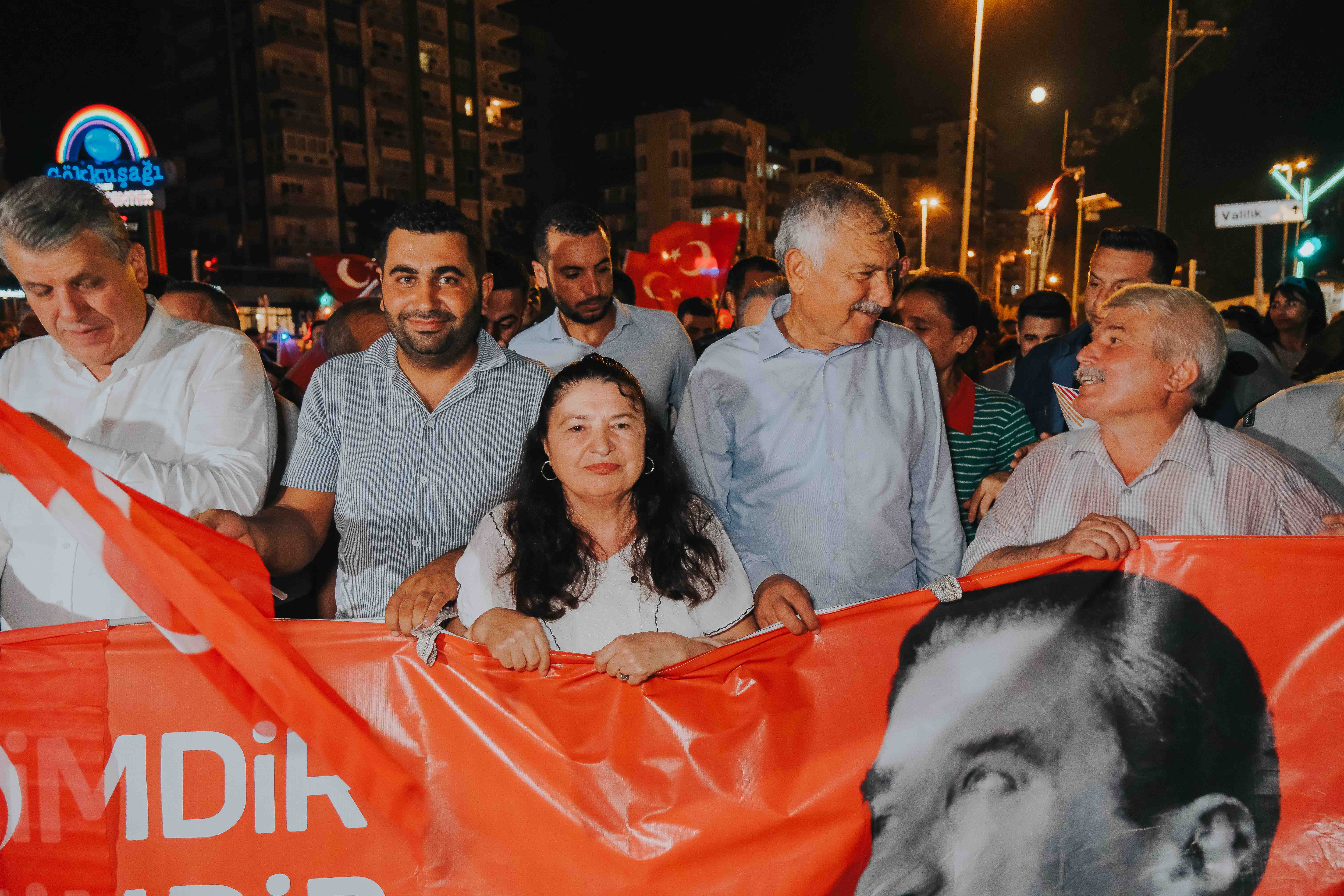 Adanalılar 30 Ağustos Zafer Bayramını Coşkuyla Kutladı