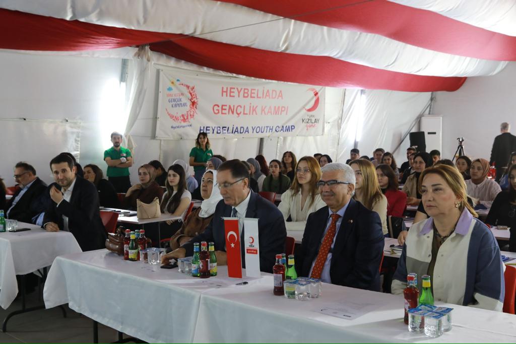 Kızılay Gençlik Kampı Yapıldı