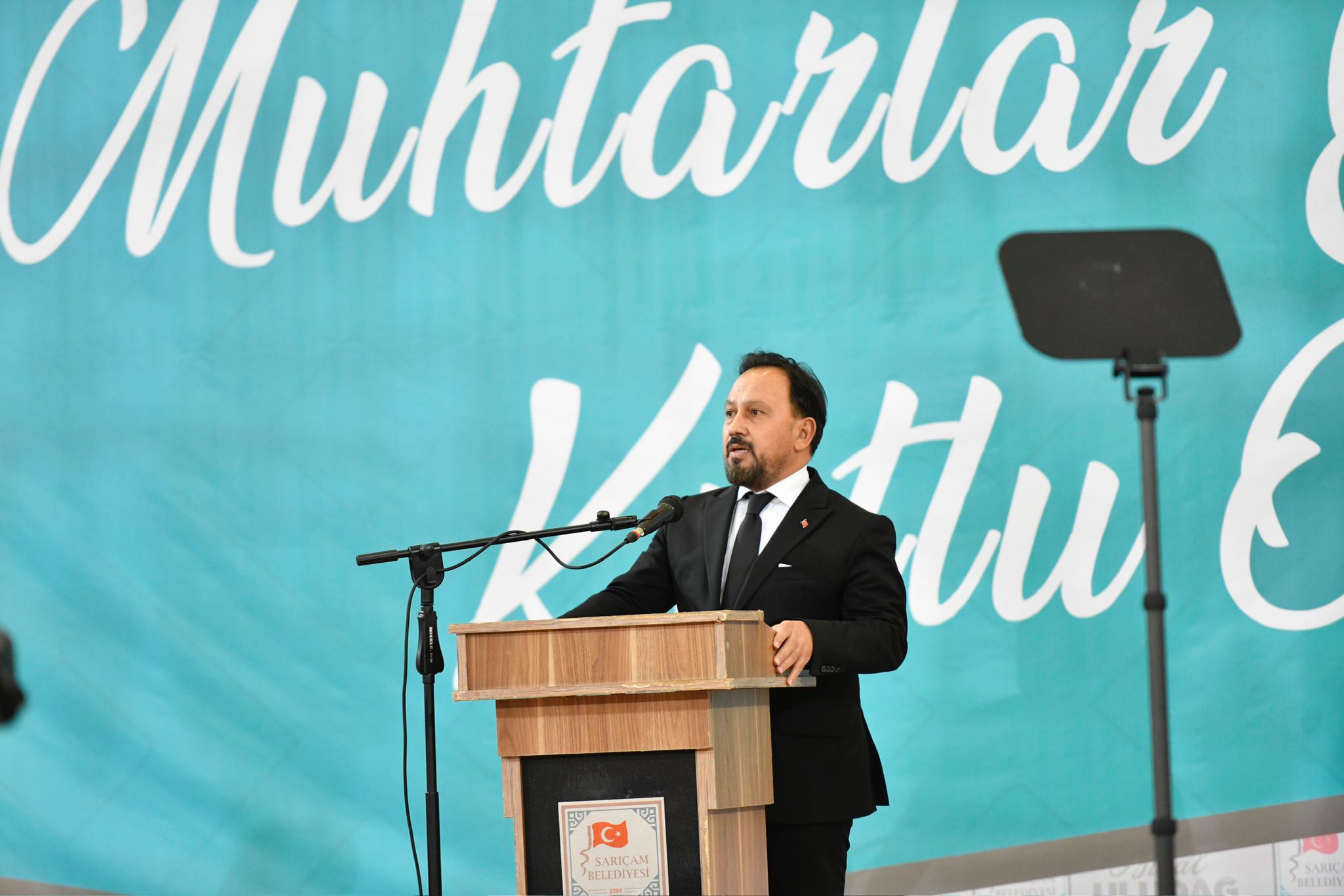 Başkan Uludağ'dan Muhtarlara Yemek