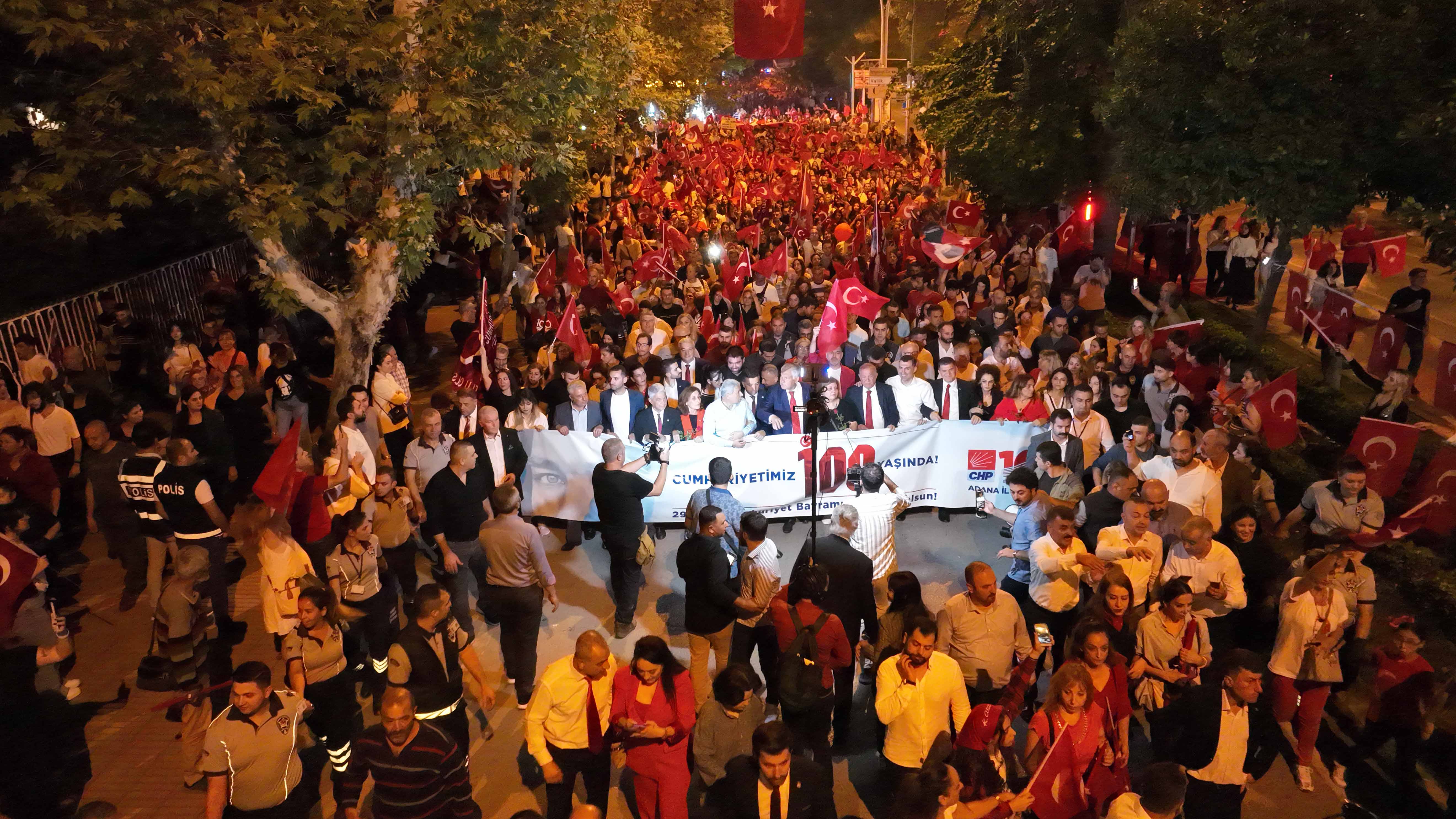 100 Yıldır Aşkla, Atatürk'ün İzinde Adana