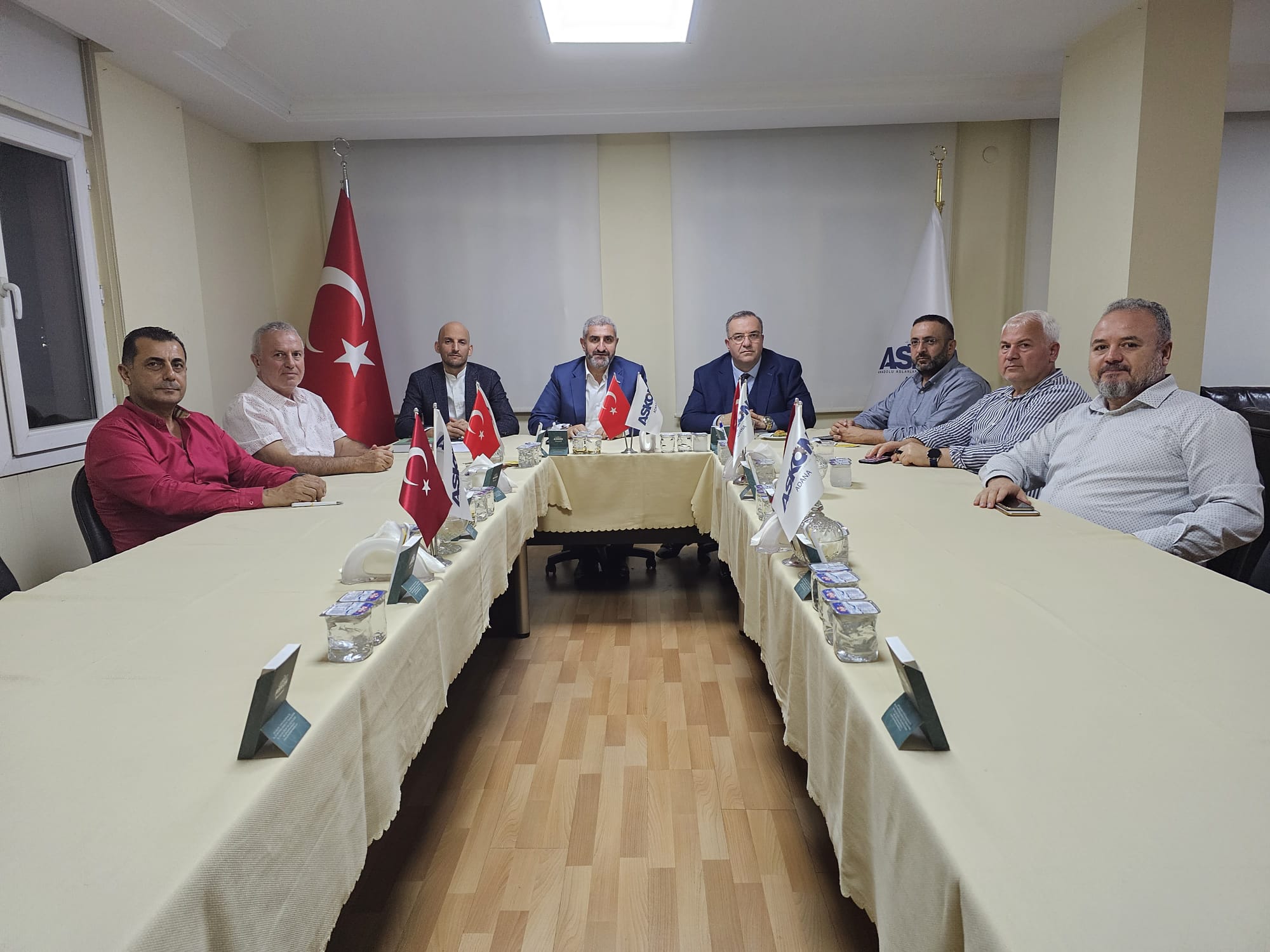 ASKON İngiltere Temsilcisi Ceyhan İnci Adana'da