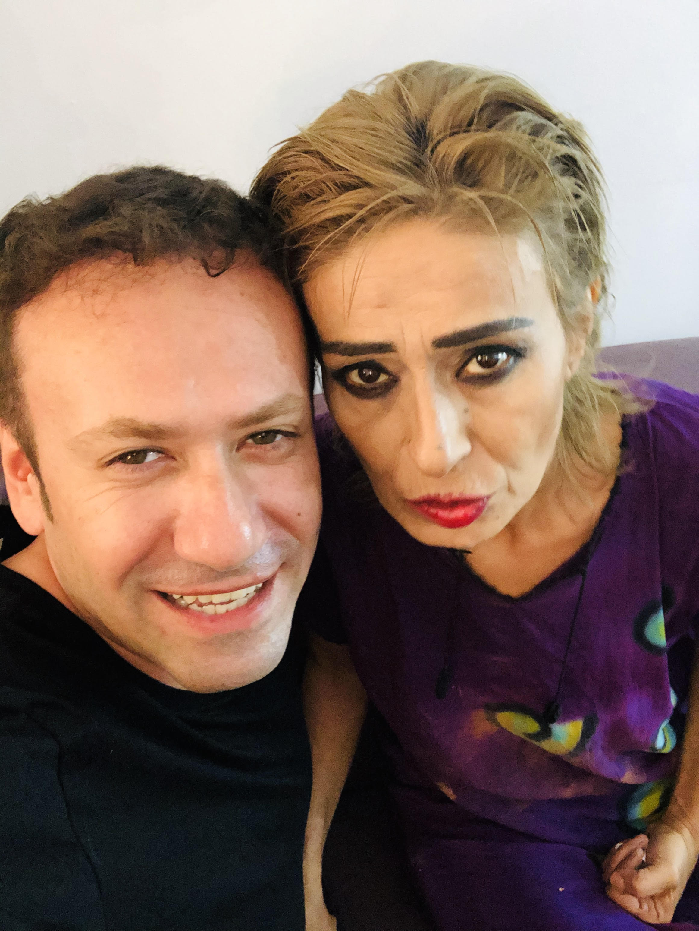 Ünlü Sanatçı Yıldız Tilbe Yeni İmajıyla Sahneye Çıktı