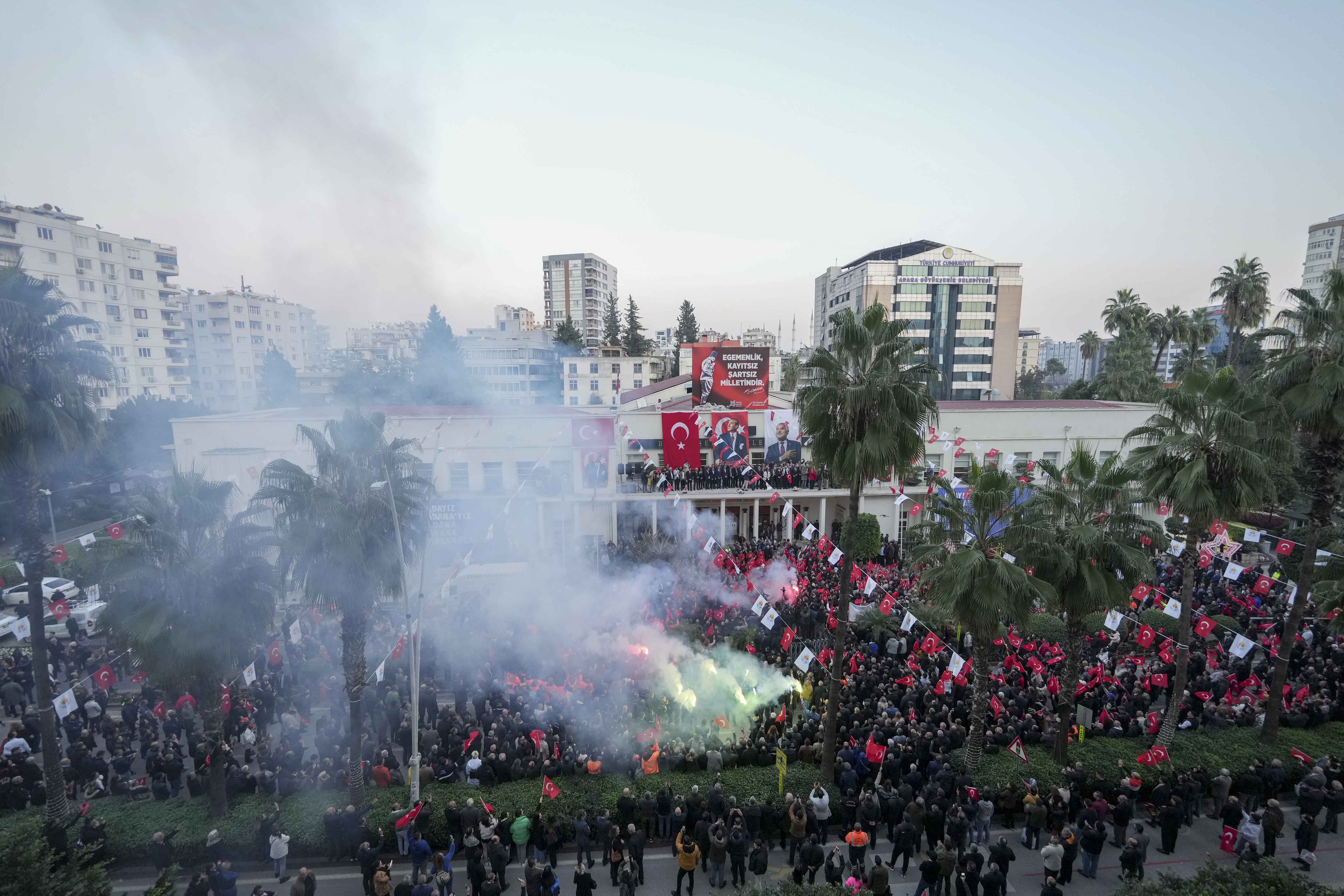 Başkan Karalar'dan "Hep Beraber Yeni Ufuklara" Mesajı