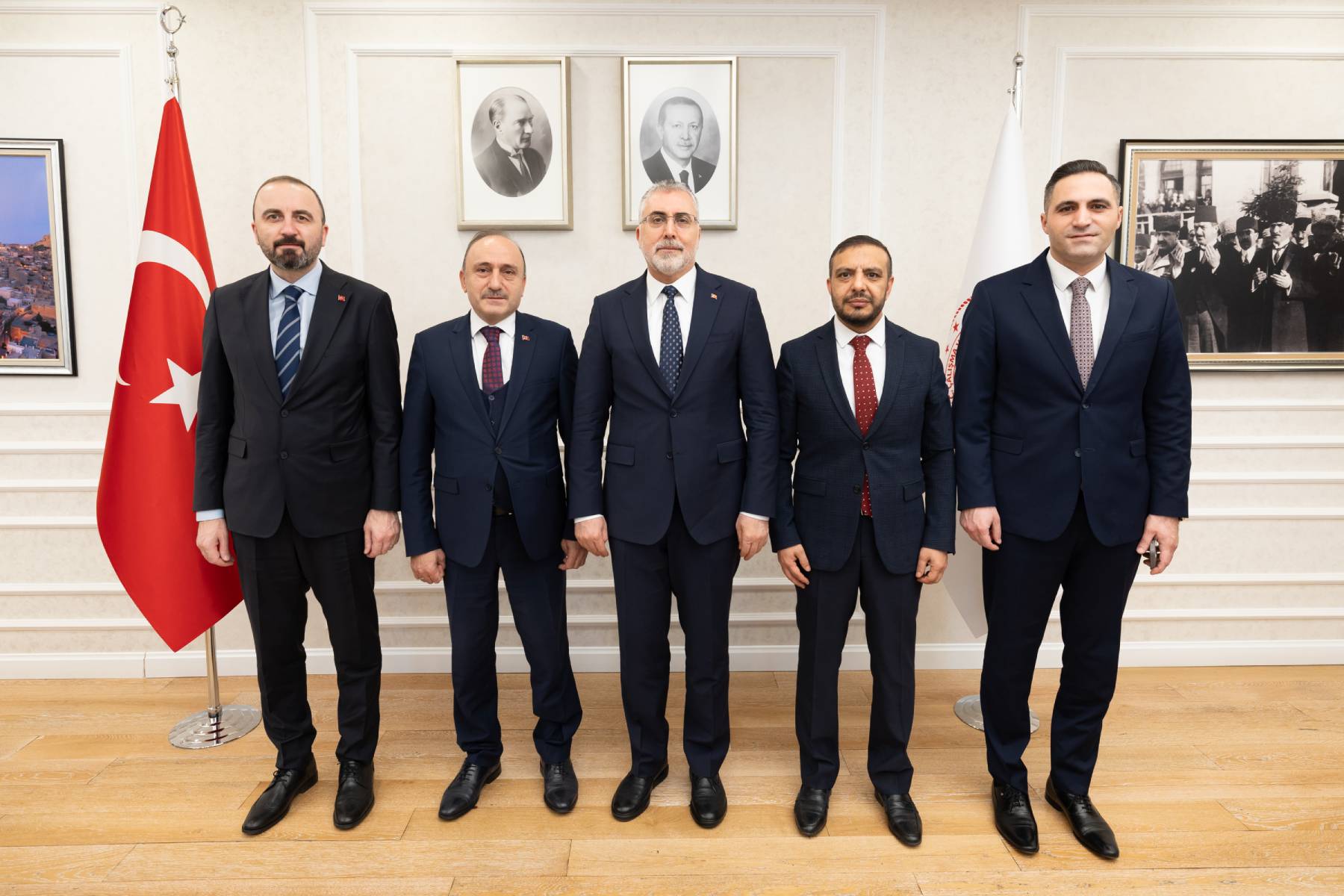 Öz Sağlık-İş:''Ek Protokol Mücadelemiz Devam Ediyor''
