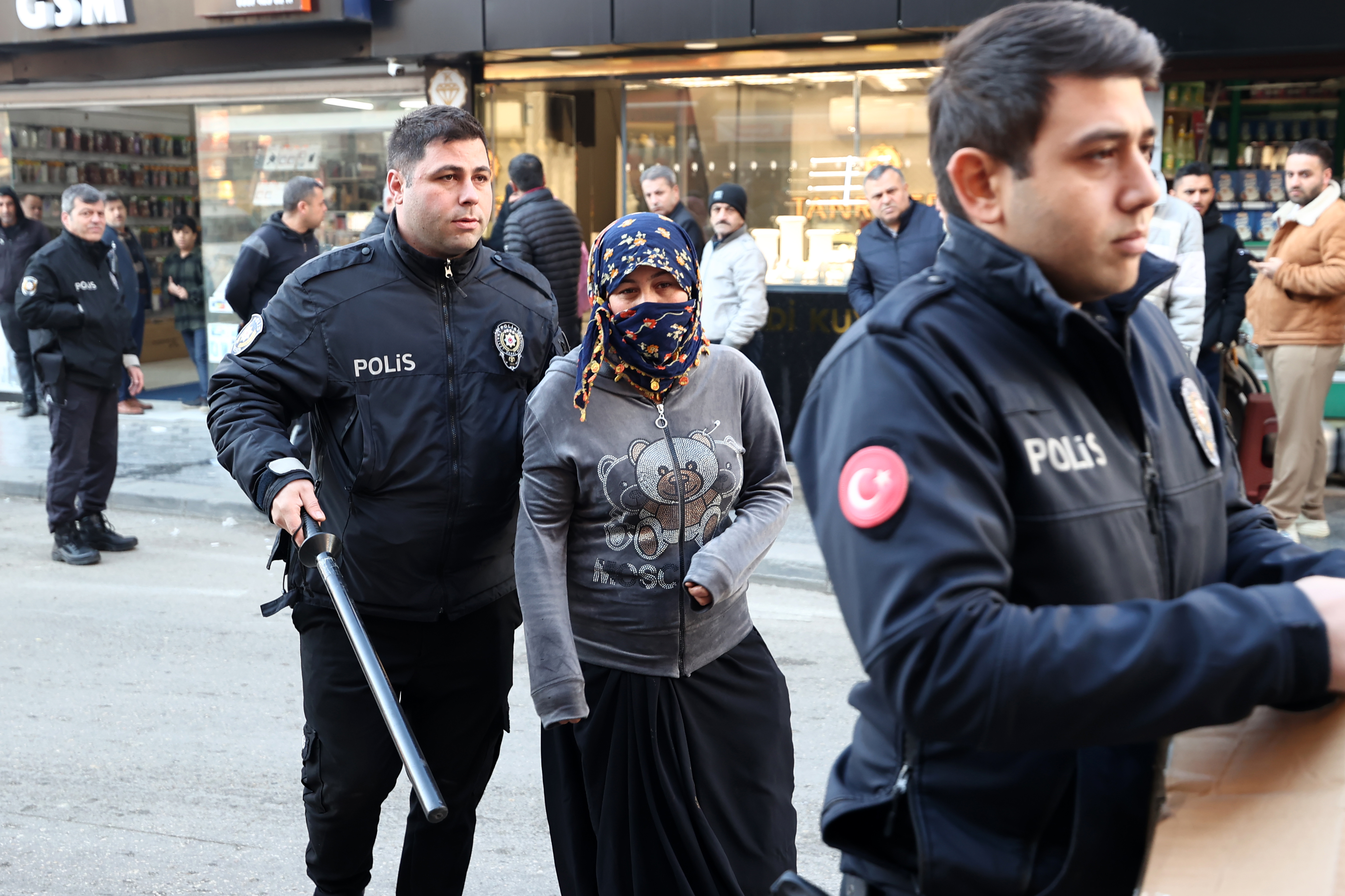 Mide Bulandıran Soygun Girişimi!