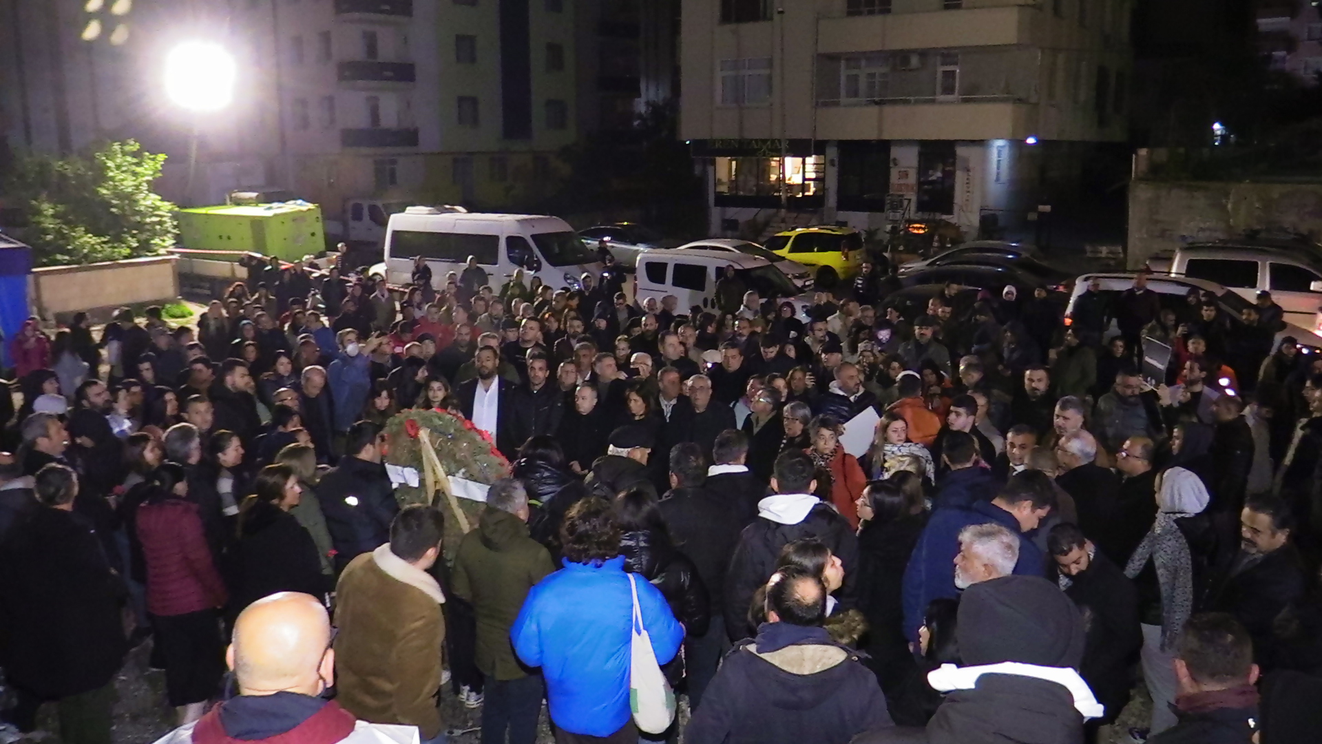 Depremde Hayatını Kaybedenler Anıldı