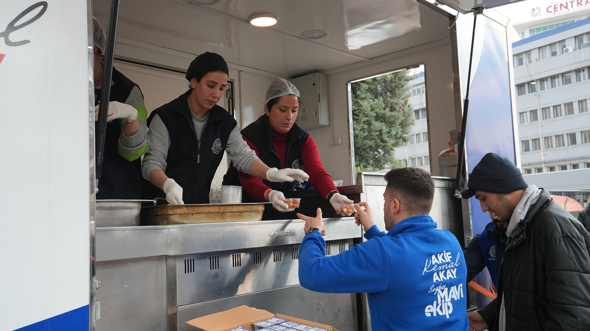 Başkan Akay 6 Şubat’ın Yıldönümünde Defne’de