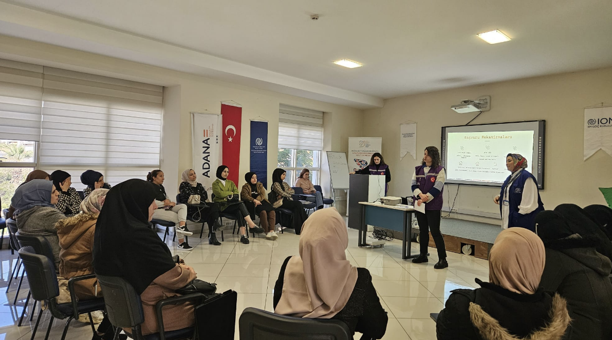 Göçmen Kadınlara “Toplumsal Cinsiyet, Kadın Sağlığı ve Üreme Sağlığı” Anlatıldı