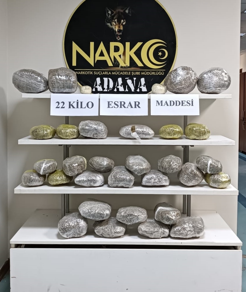 Valizinden 22 Kilogram Uyuşturucu Çıktı!