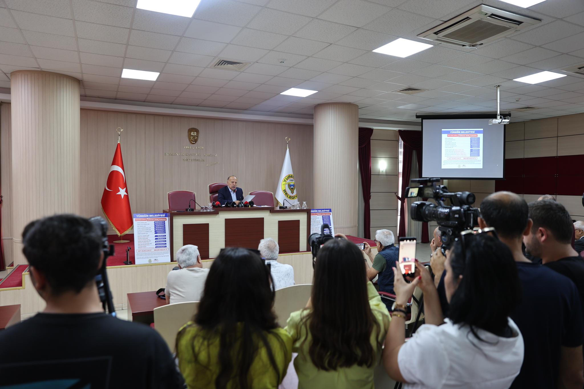 Kocaispir, 884 Milyon Borçla Belediyeyi Devretmiş!