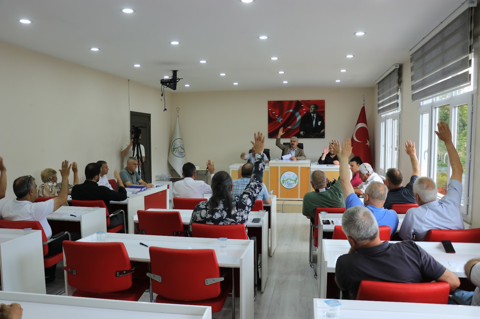 Pozantı Belediyesi'nden Emeklilere Kurban Yardımı Desteği