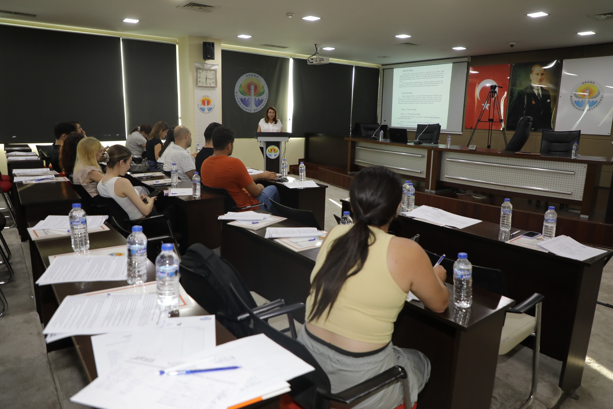 Büyükeşhir'den “Gençliğin Yüzleri Adana Gençlik Stratejisi Atölyesi”