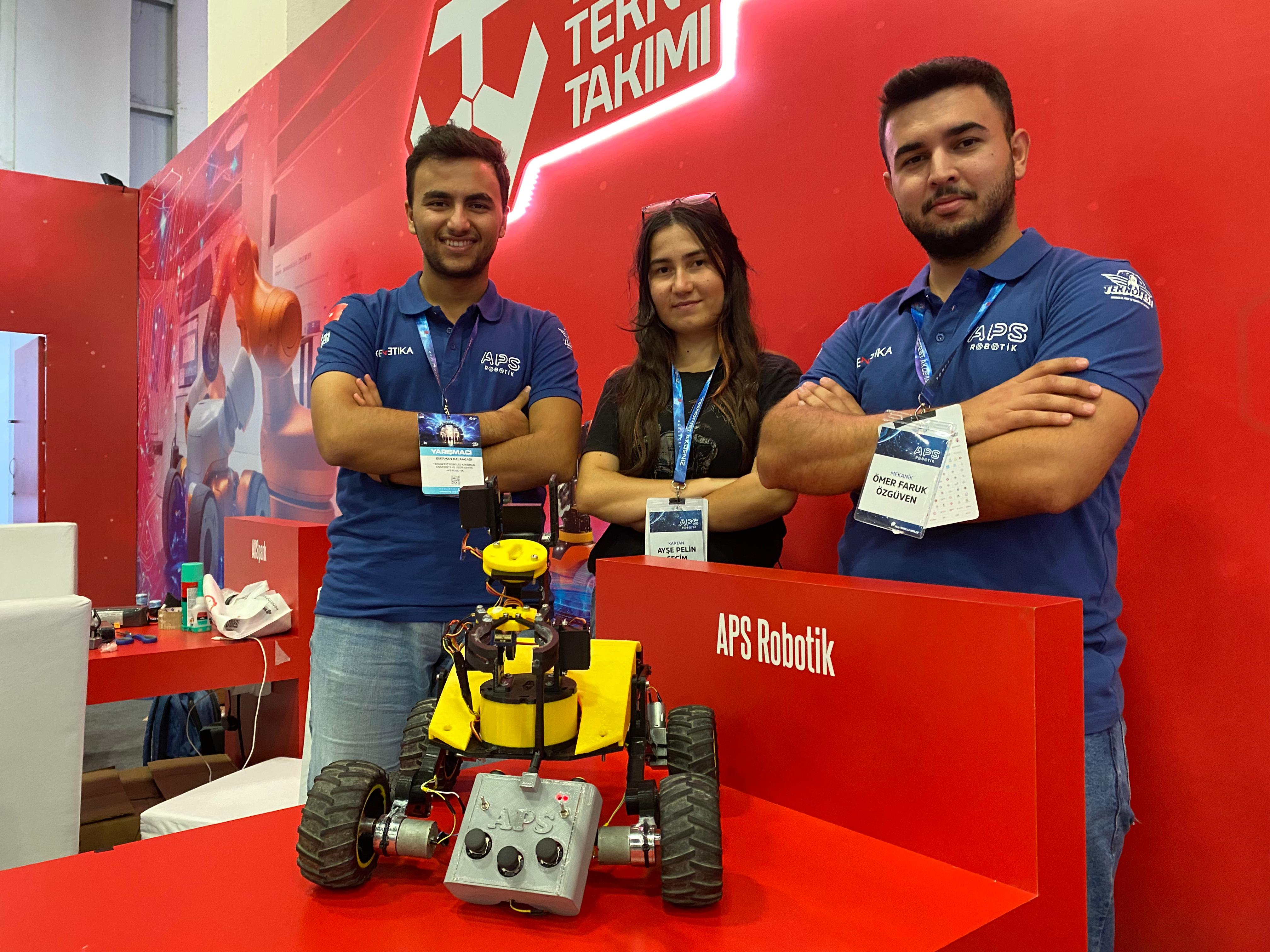 1.5 Adana APS Robotik Takımı,Robolig Yarışması'nda Dereceye Girdi