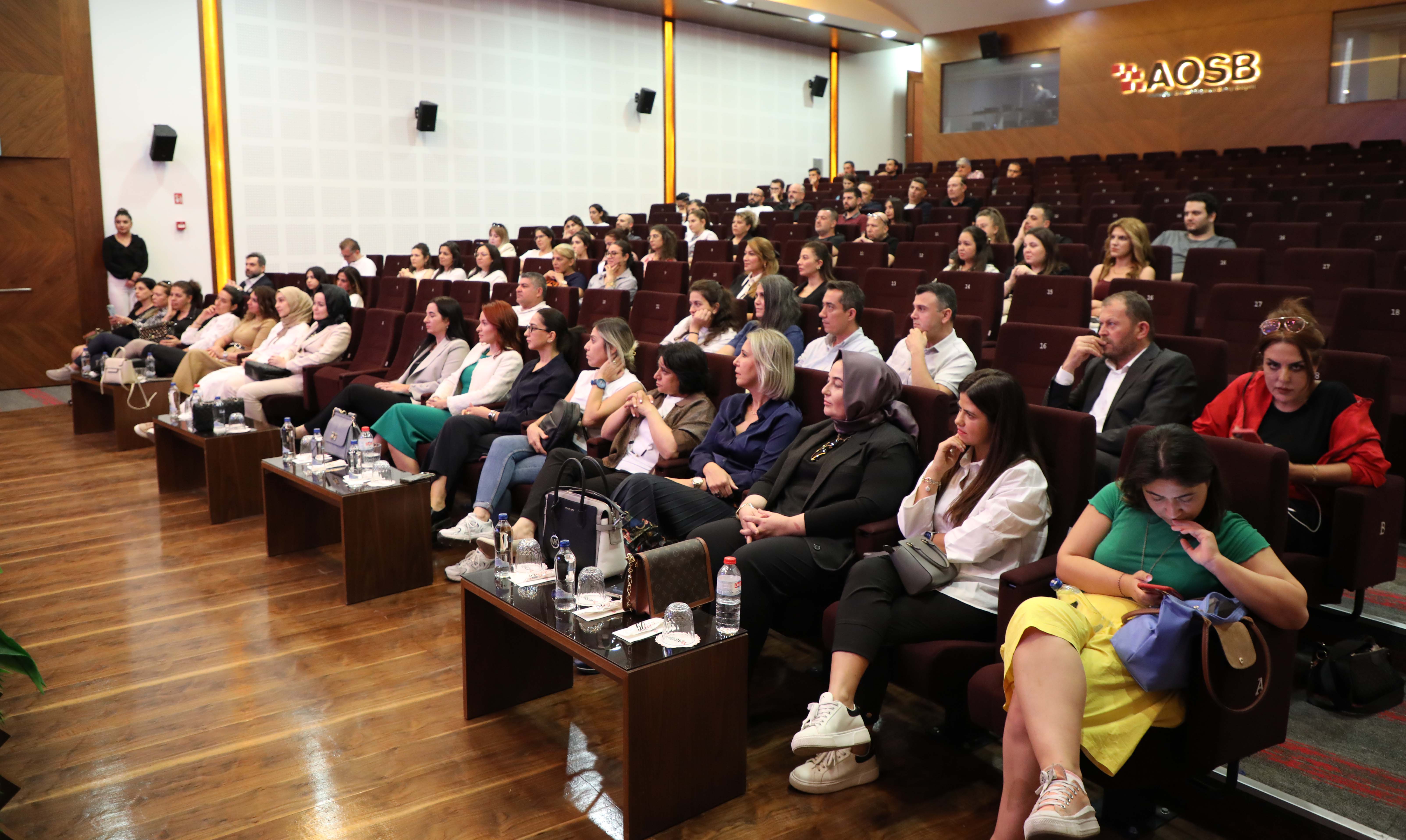 Sertaç Doğanay Kadın Sanayiciler İle Buluştu