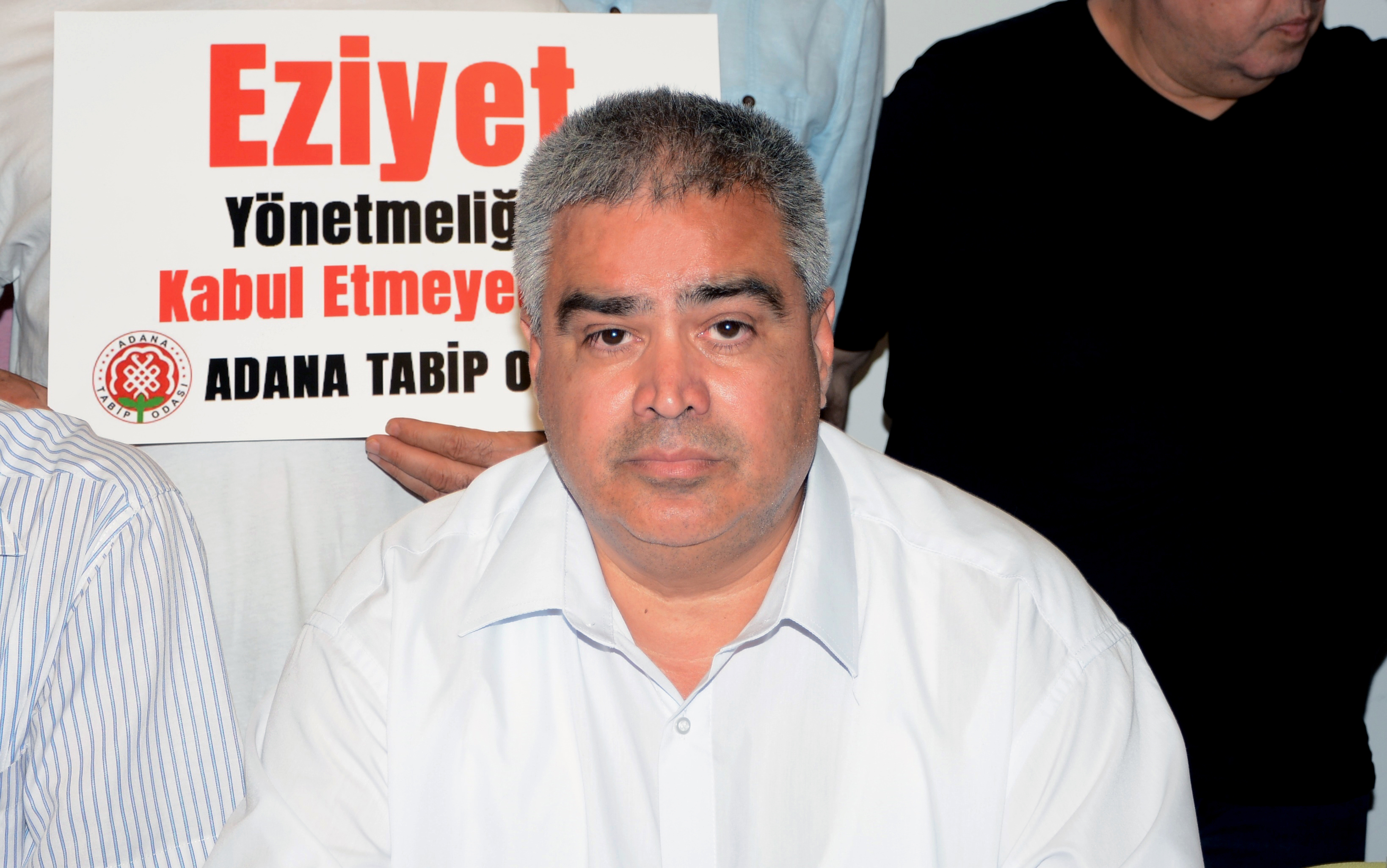  “Eziyet Yönetmeliği Geri Çekilsin!”