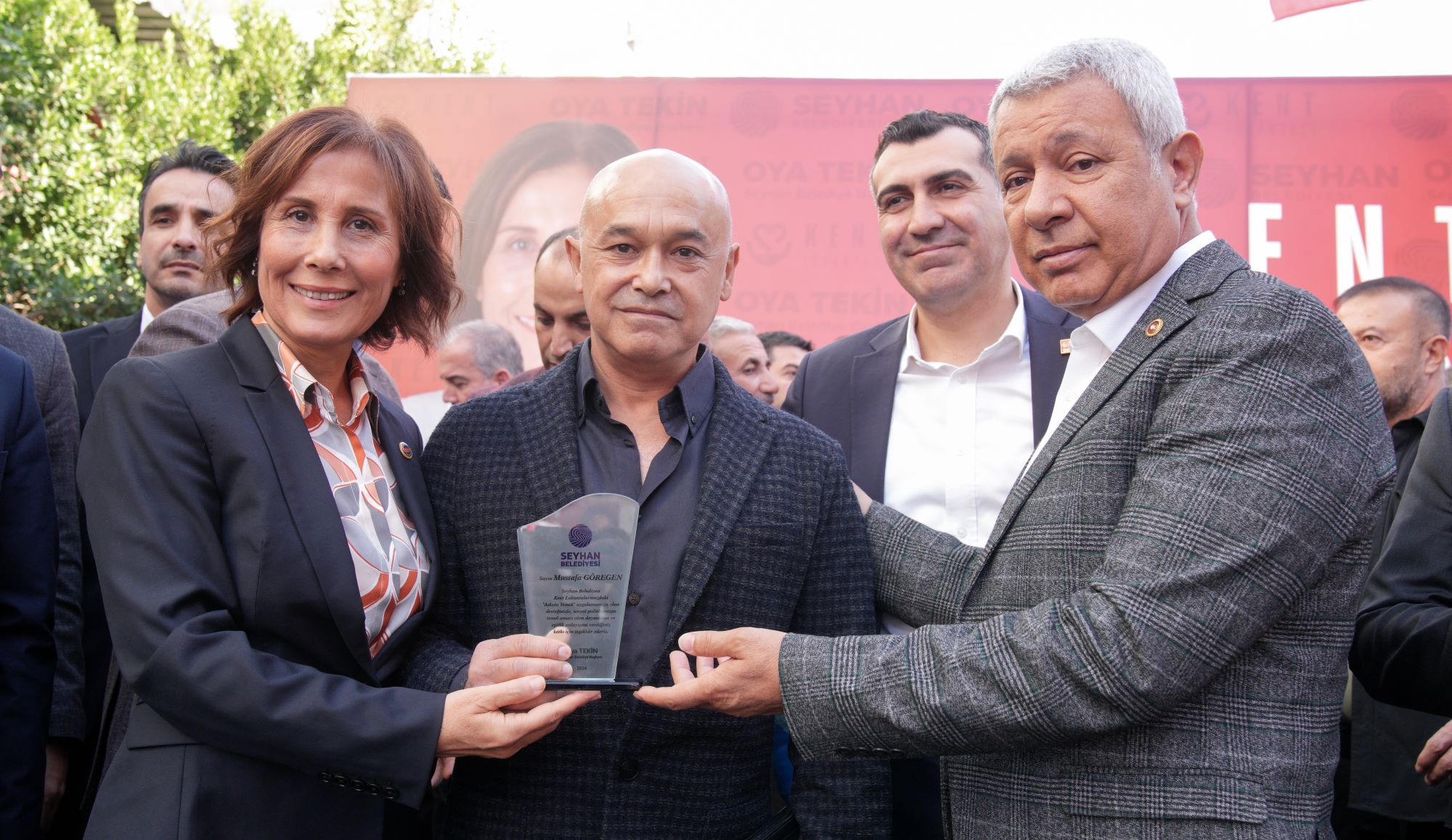 Askıda Yemeğe Teşekkür Plaketi