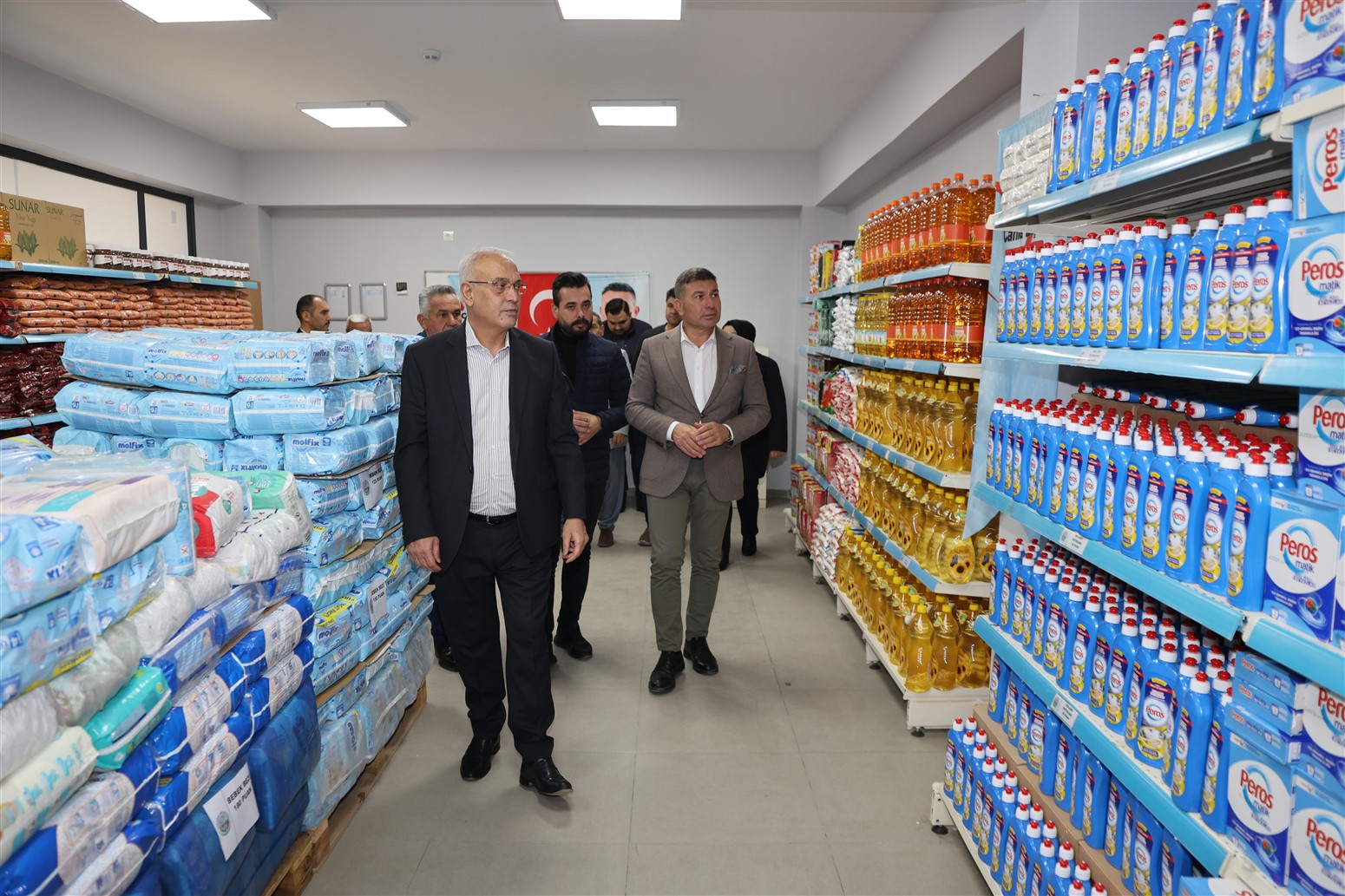 Karaisalı Belediyesi'nden Örnek Proje: Sosyal Market Açıldı