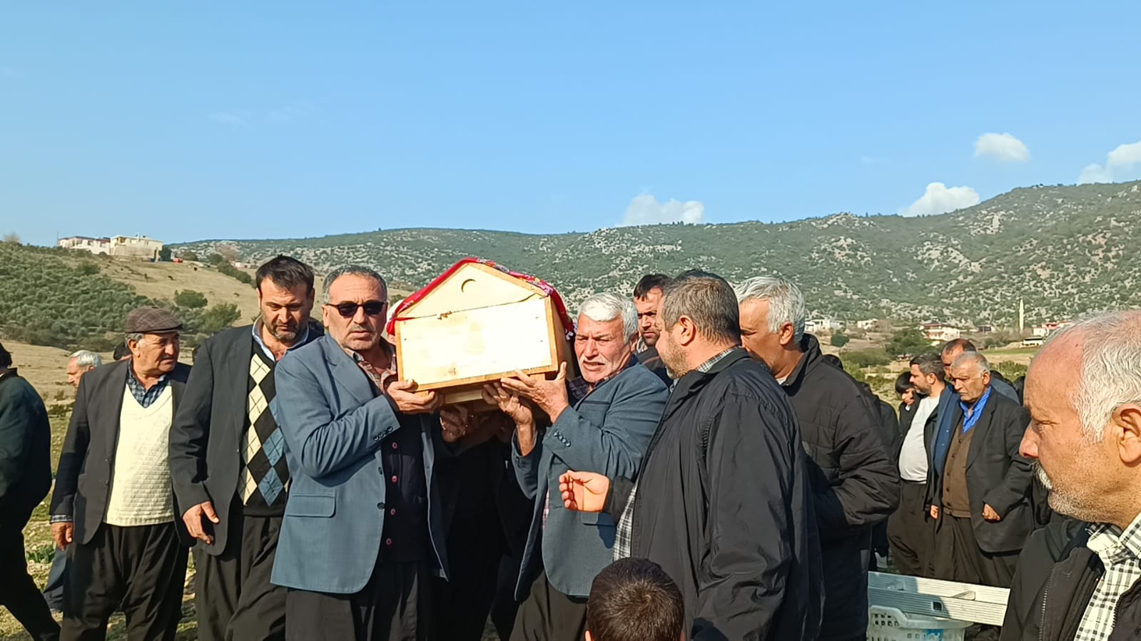 Maganda Kurşunuyla Ölen Çocuğun Babası:"Bu Silahlar Artık İnsin''