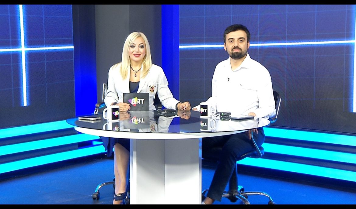 Yüz Germe İle Zamanın İzlerini Silebilirsiniz