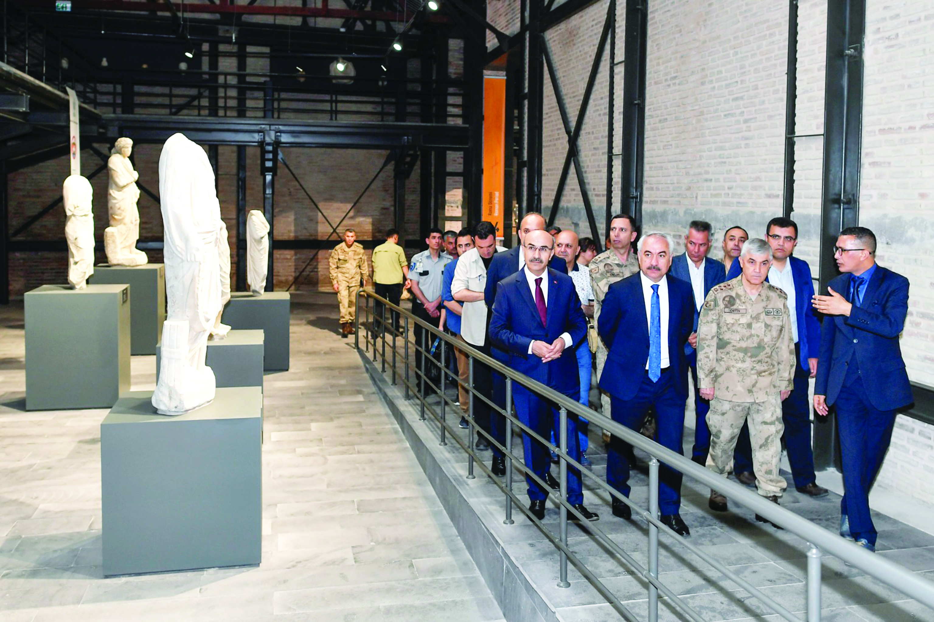 450 KİLO KOKMUŞ horoz eti elegeçirildi ADANA