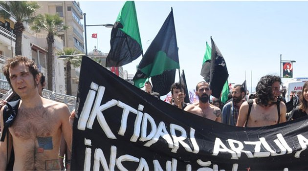 1 Mayıs’ta soyunan gruba gözaltı