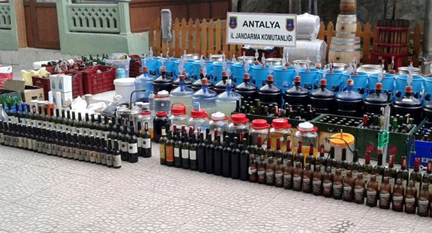 1100 litre sahte içki ele geçirildi