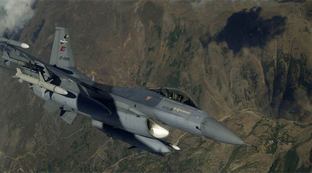 12 F-16 ile Suriye sınırında