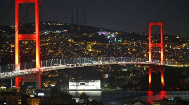 15 Temmuz Şehitler Köprüsü’nde intihar etti