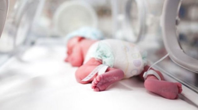 17 yaşındaki genç kız bebeğini sattı