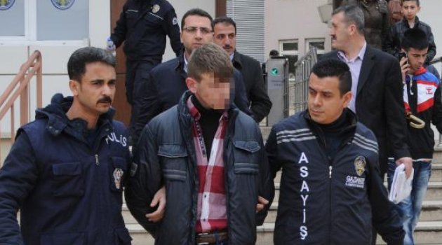 17 yaşındaki liseli, sınıf arkadaşını 17 bıçak darbesiyle öldürdü