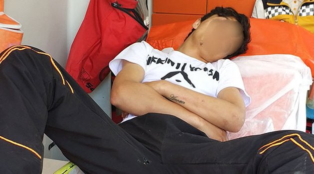 19 yaşındaki genç uyuşturucudan bayıldı