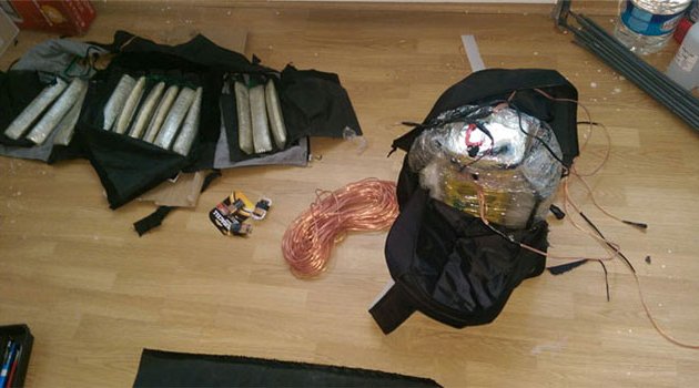 2 canlı bomba eylem hazırlığında yakalandı