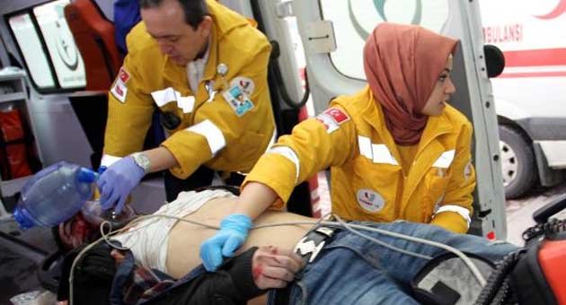 2 otomobil çarpıştı: 5 yaralı