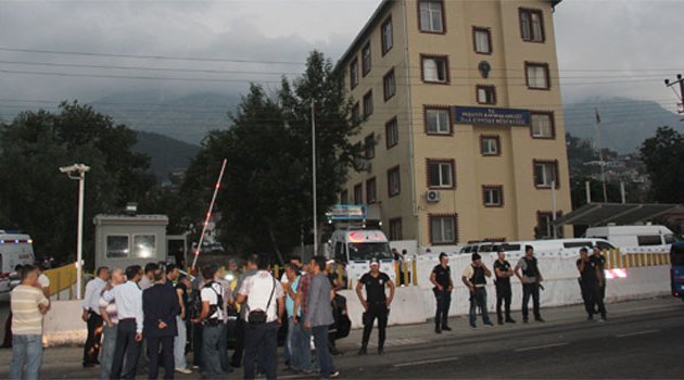 2 polisin şehit edildiği Emniyet Müdürlüğüne güvenlik tedbiri