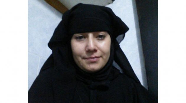 2 yaşındaki oğluyla IŞİD'e katıldığı iddia edilen kadından mesaj var