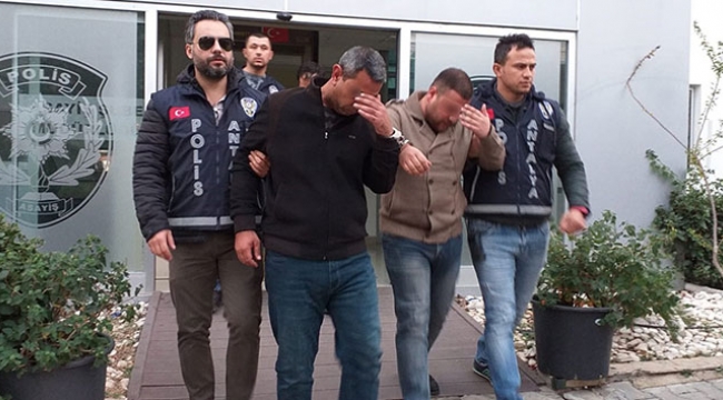 'Altınları hocaya okutalım' dediler vatandaşı dolandırdılar