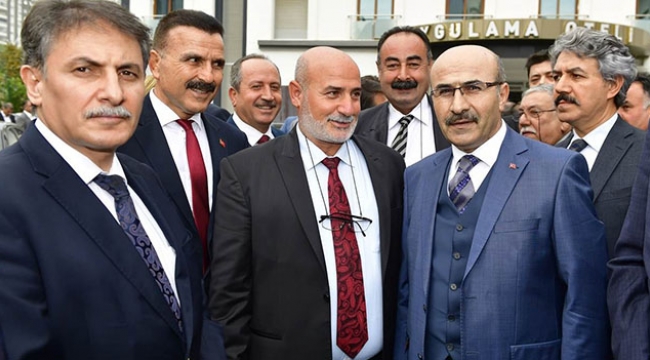Vali Demirtaş muhtarlarla buluştu