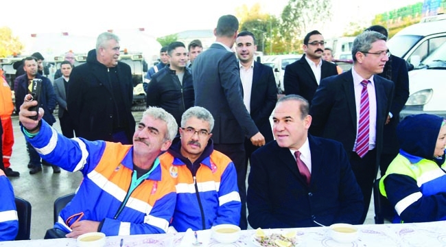 Başkan Sözlü personelle kahvaltıda