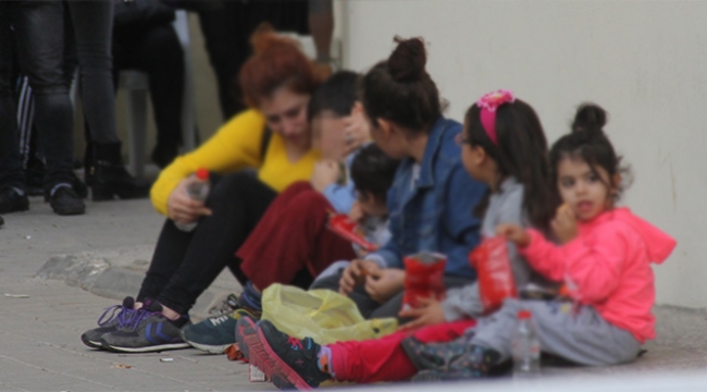 Bunalıma giren anne engelli oğlu için not bırakıp intihar etti