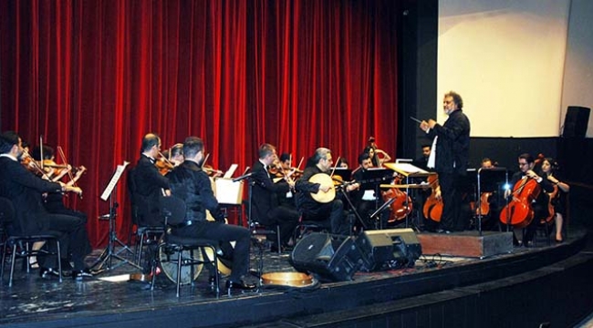 ÇDSO Senfoni Orkestrası  saz eserleri konseri verdi