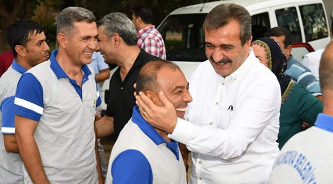 Çetin, seçimi beklemeden  işçilerin maaşlarını artırdı