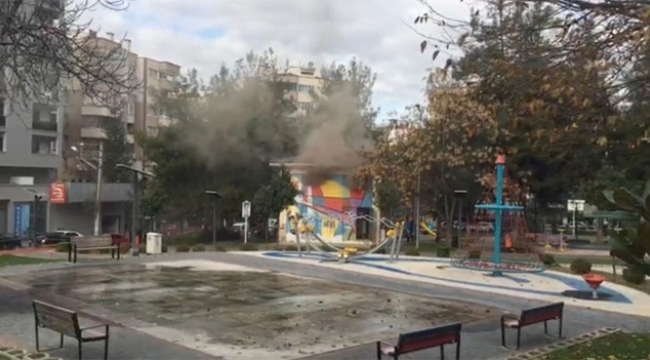 Çocuk parkındaki trafo bomba gibi patladı