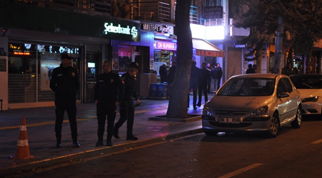 Eğlence mekanı çıkışı silahlı kavga